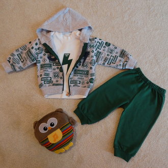 Комплект зелен анцуг с блуза